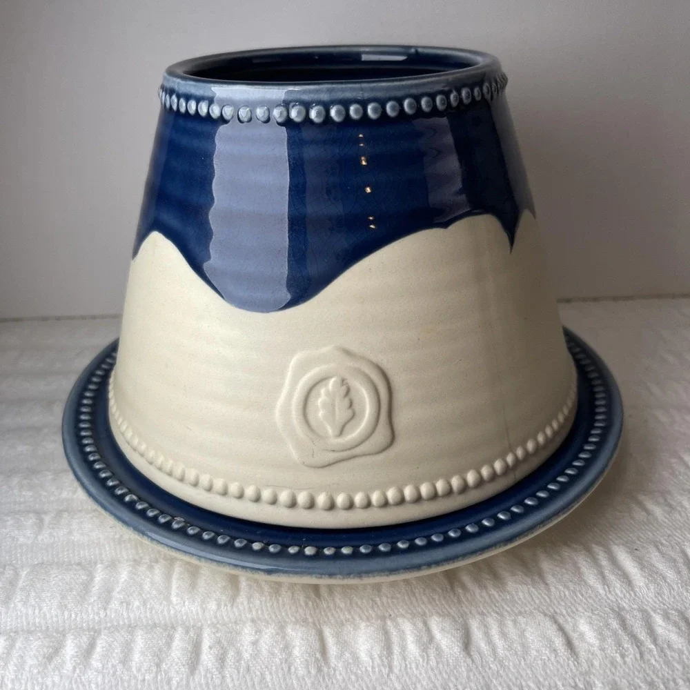 YANKEE CANDLE Shade Topper with Plate Cream with Blue Drip Glaze